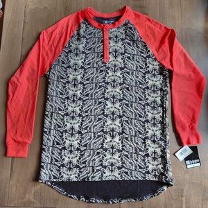 NWT VINTAGE LULAROE MARK. Size XL. Male or female can wear this.